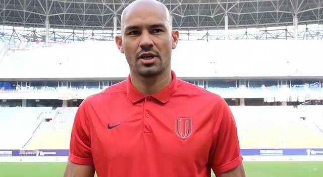 元敏诚, 两大中超争, 落到了中超